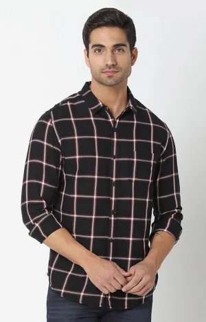 Spykar Men Black Cotton Slim Fit Checkered Shirt