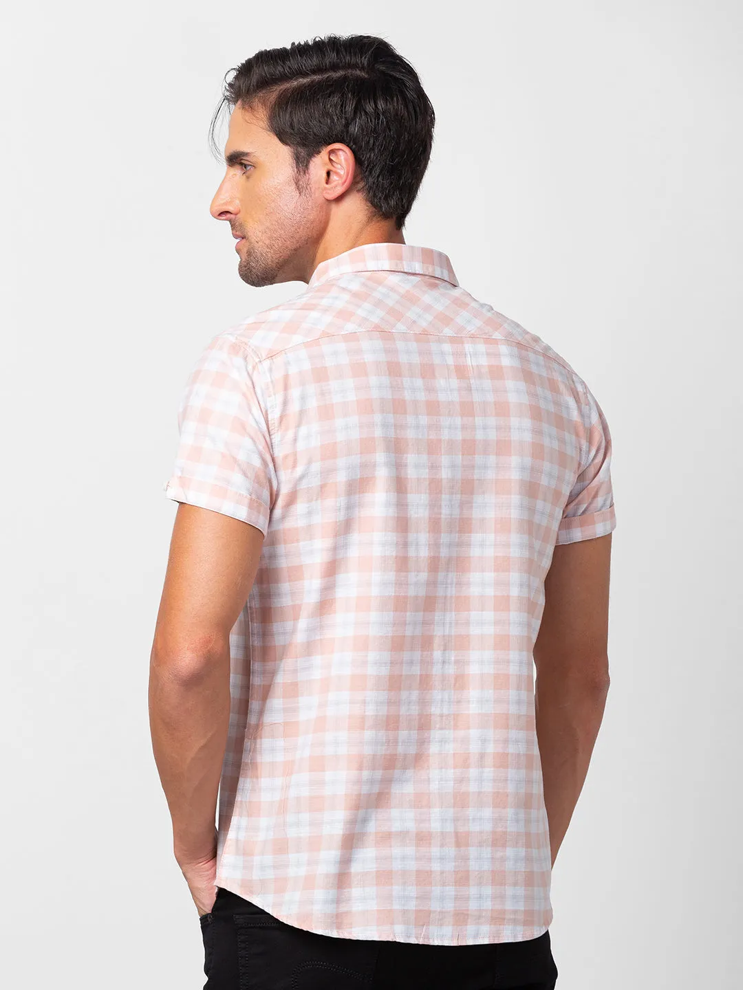 Spykar Men Peach Cotton Slim Fit Checkered Shirt