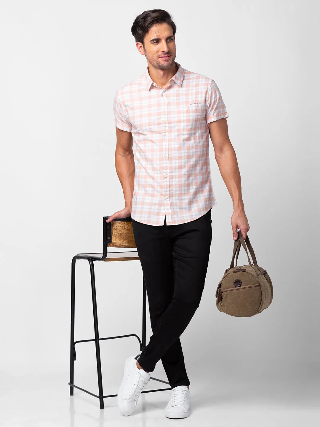 Spykar Men Peach Cotton Slim Fit Checkered Shirt